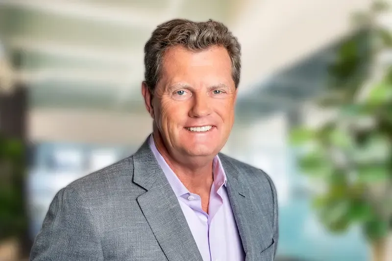 弗兰克·斯洛特曼-鼓腹而游